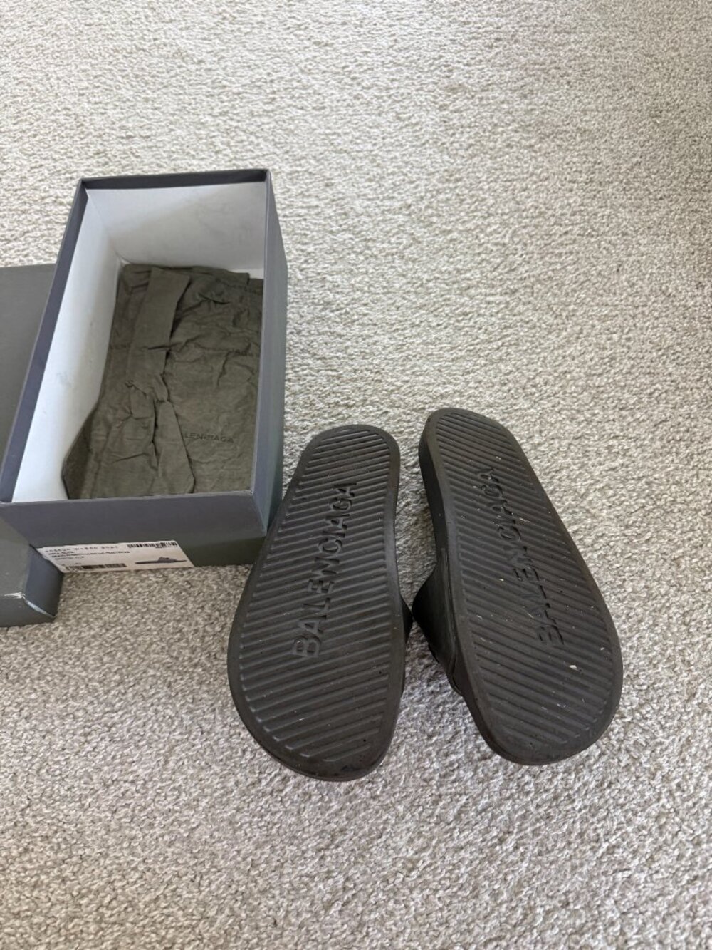 (Original $450) Balenciaga Pool Slide Sandal Euro Size 41 - Picture 2 of 6